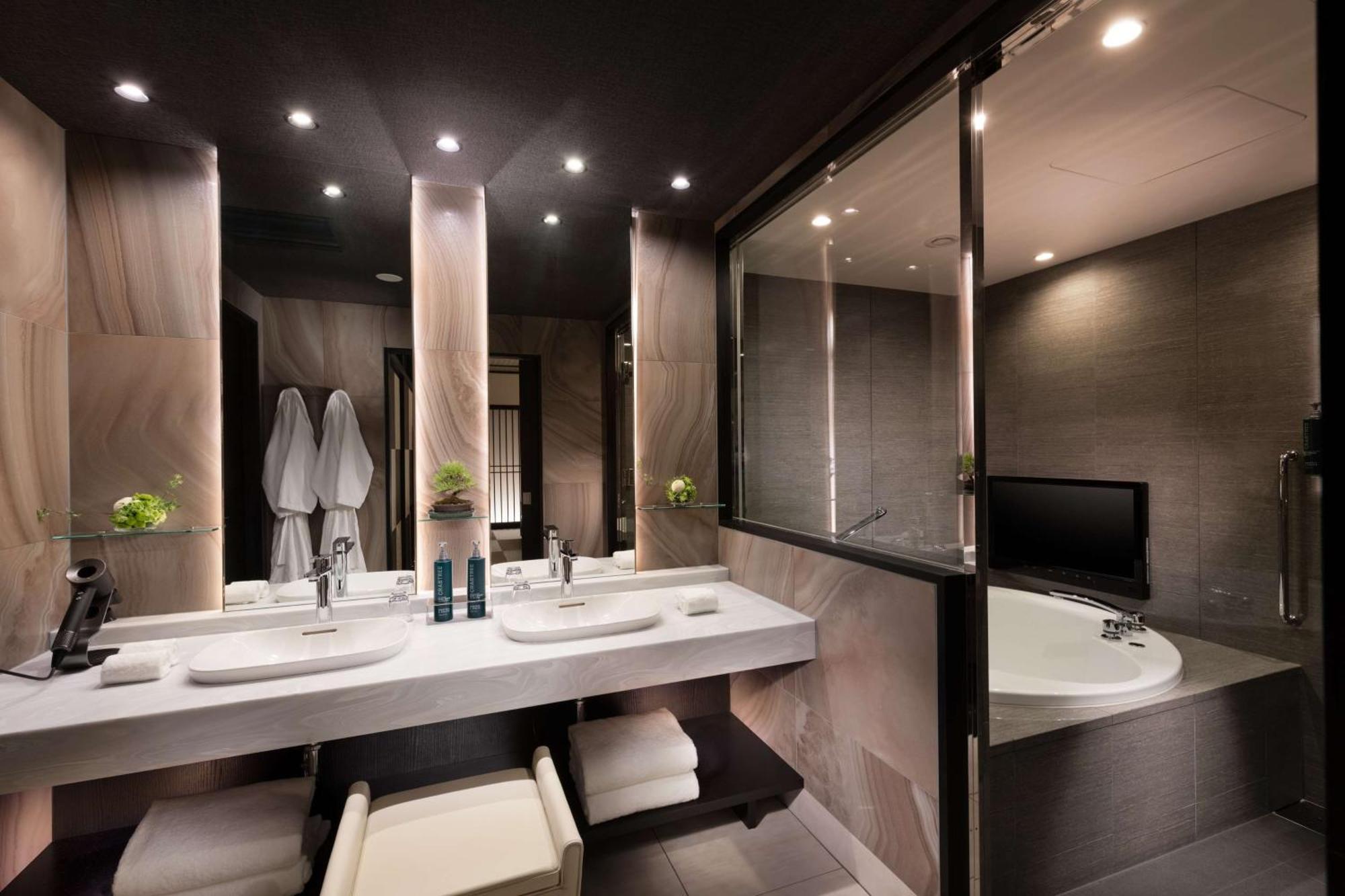 Doubletree By Hilton Kyoto Station Hotel Eksteriør billede